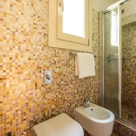 Via Besana By Onefinestay Willa Moltrasio