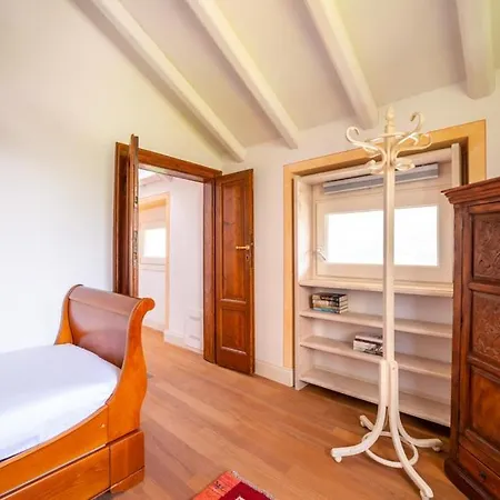 Via Besana By Onefinestay Moltrasio